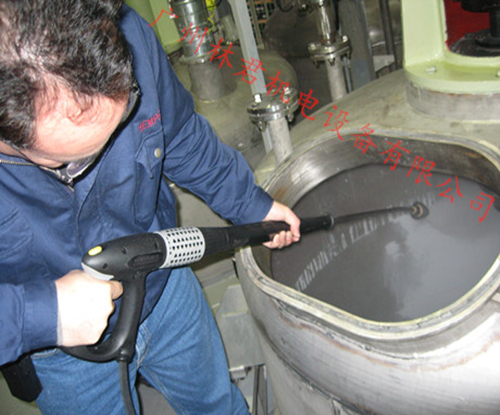 君道清洗机反应釜清洗案例